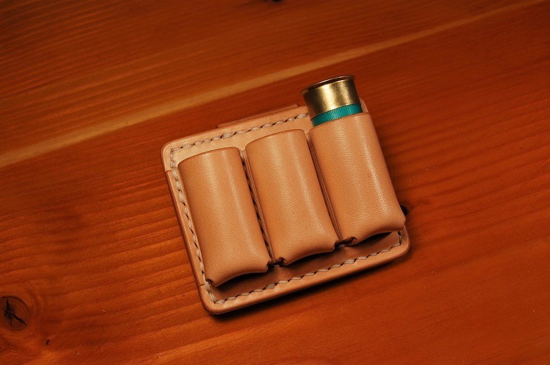 ハンター装備 フルオーダー その4 ショットシェルホルダー試作 製作編 Stovl Leather Log ハンター装備 フルオーダー その4 ショットシェルホルダー試作 製作編 Stovl Leather Log