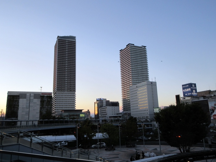 【ひかりで名古屋、東海道線に乗り換えて岐阜】_b0009849_18511064.jpg