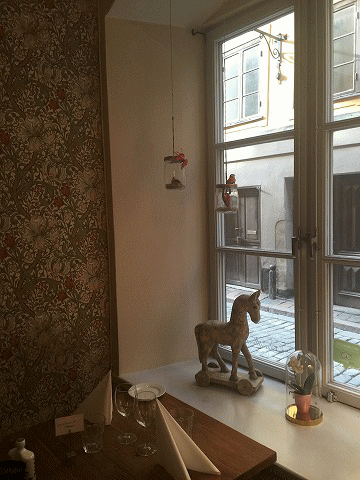 c0130060_20471782.gif