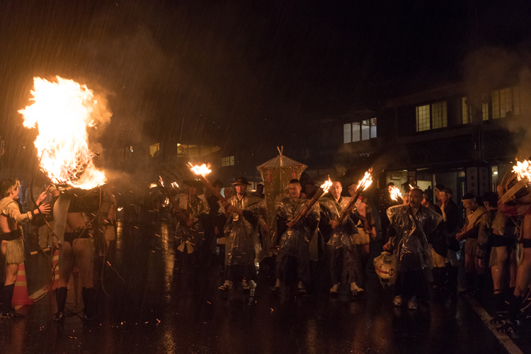 鞍馬の火祭_e0051888_22163337.jpg