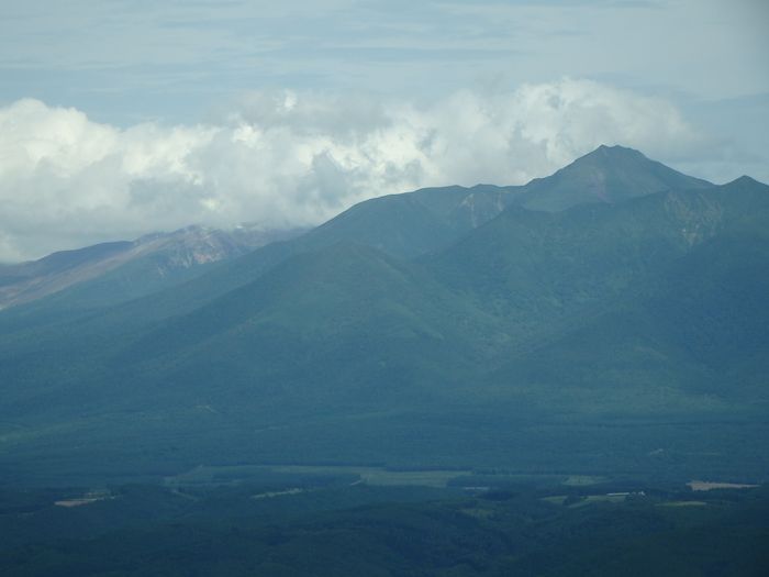 『大地と連峰／富良野にて』_a0289546_17564370.jpg