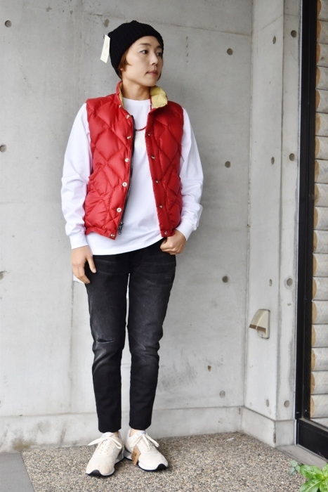 人気モデル:BRUTE KNUTE よりBLACK DAMAGED DENIM 。。。By NUDIE JEANS_d0152280_09520398.jpg