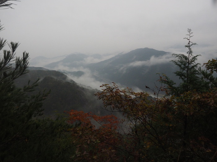 感応山とたらたらの滝　その１_c0116915_01182141.jpg
