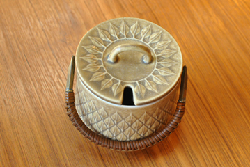 Relief_c0215933_1615439.jpg