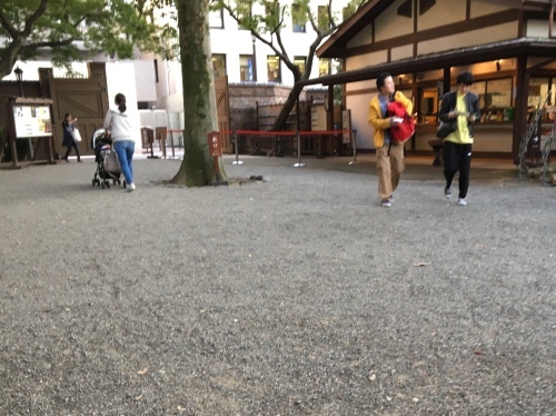 b0330040_17431044.jpeg