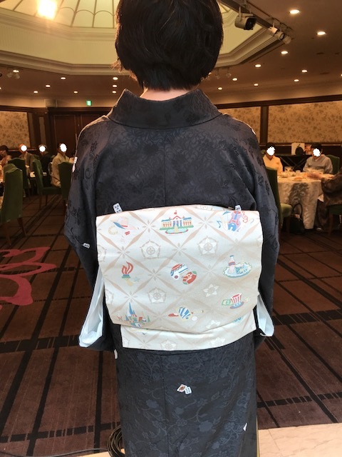 9周年・ 永田萠さん、葡萄の帯・トランプ小紋+アメリカ帯。_f0181251_15351645.jpg