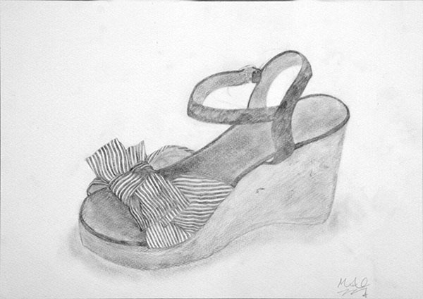 鉛筆デッサン「自分の靴」 : 造形ジュニアこども絵画教室ブログ