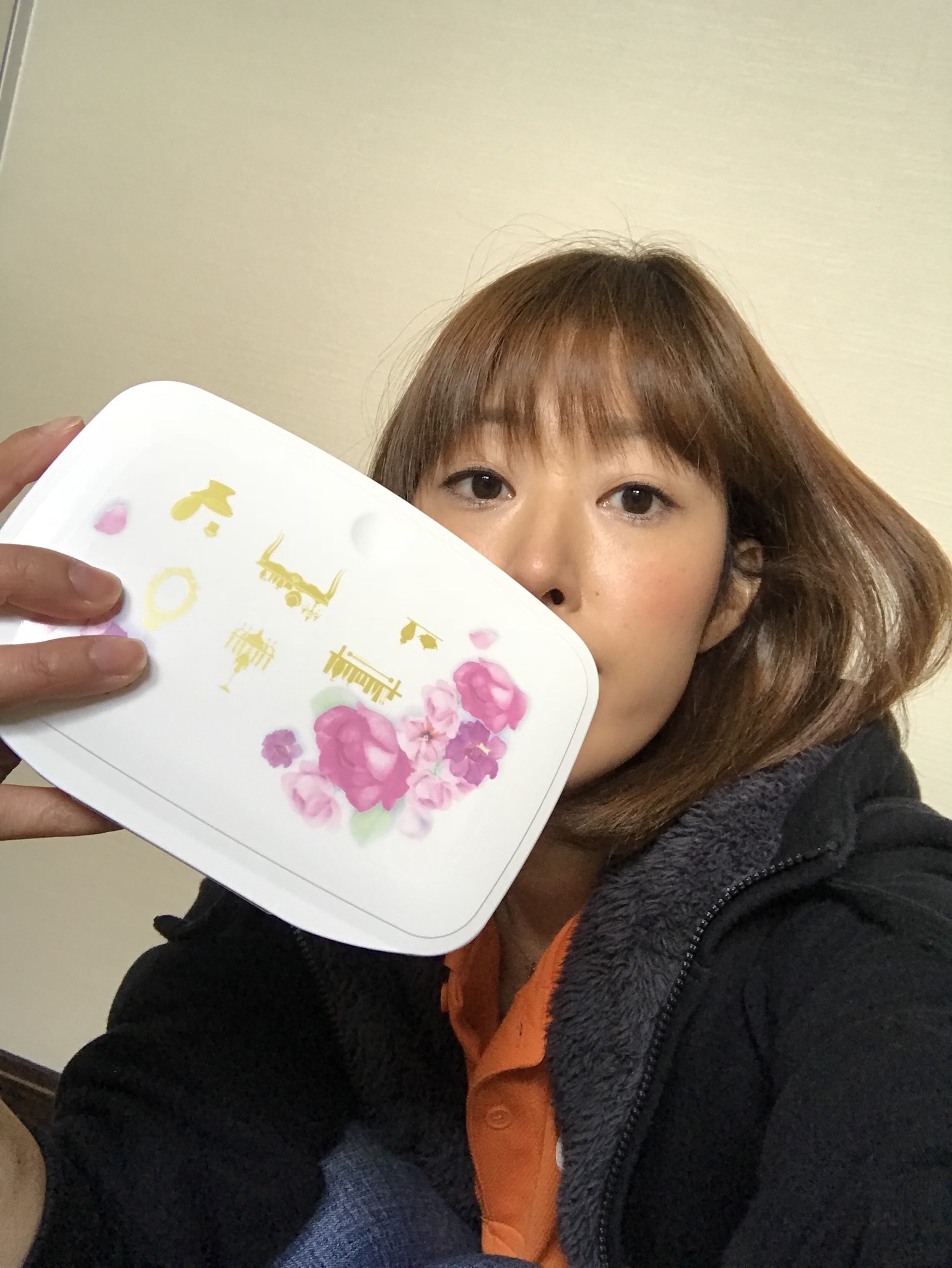11月1日(水)トミーベースカスタムブログ☆ハマー ハイエース 10インチナビ_b0127002_19432165.jpeg