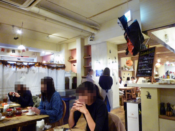 カフェ アクイーユ（cafe accueil）恵比寿本店_c0152767_22174134.jpg