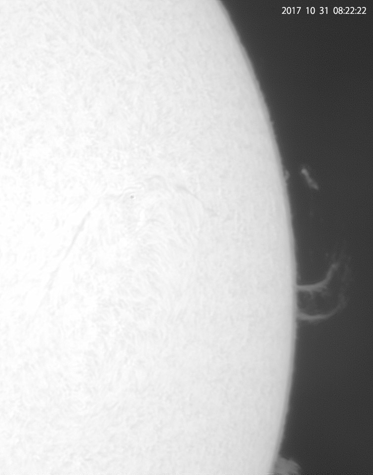 10月31日の太陽_e0174091_14442204.jpg