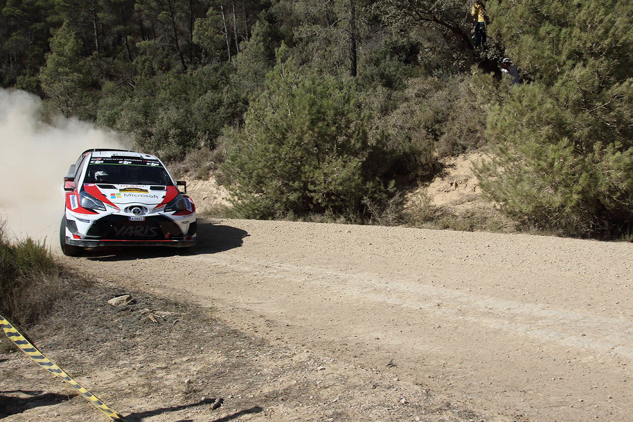 RALLY DE ESPANA 2017 06 DAY1 SS4 Caseres 2_b0315809_21480665.jpg