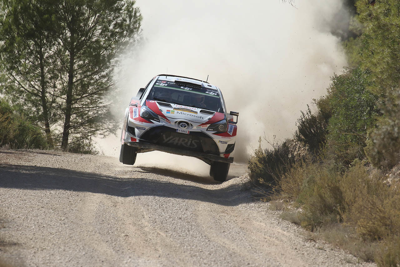 RALLY DE ESPANA 2017 06 DAY1 SS4 Caseres 2_b0315809_21501647.jpg