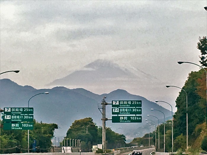 f0238932_23594544.jpg