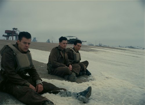 映画ダンケルクでトム・ハーディがオメガを着用_f0039351_1444371.jpg