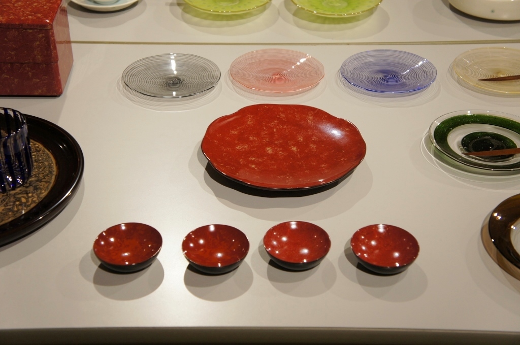 お菓子の似合う器展 明日は初日_b0353974_23441776.jpg