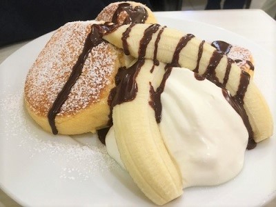 お誕生日のお祝いに幸せのパンケーキ 鎌倉 La La La Kitchen 2