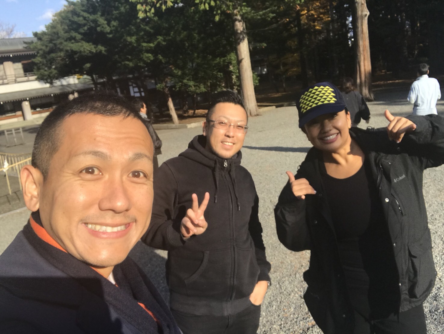 11月2日(木)トミーベース カスタムブログ☆10インチナビ マクラーレン GTR_b0127002_12524161.jpg