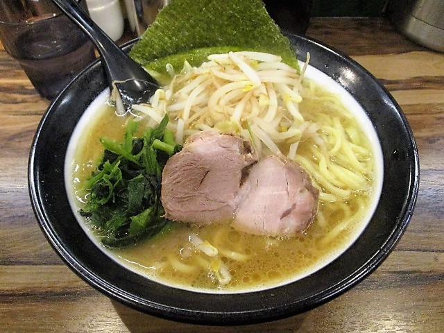 誠屋 八幡山店 で太麺 もやし ８１ 冒険家ズリサン
