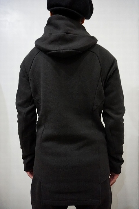 優れた保温性と肌触り！【ripvanwinkle】【リップヴァンウィンクル】RAW-034 MOTORCYCLE HOODIE [BLACK]☆そして、半年以上。_b0108653_21465740.jpg