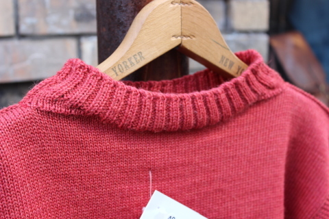 英国伝統ニットメーカー「GUERNSEY WOOLLENS」に別注!_f0191324_08260976.jpg