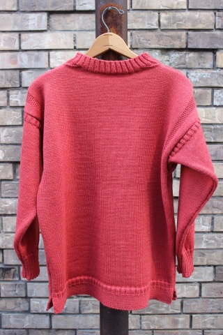 英国伝統ニットメーカー「GUERNSEY WOOLLENS」に別注!_f0191324_08264408.jpg