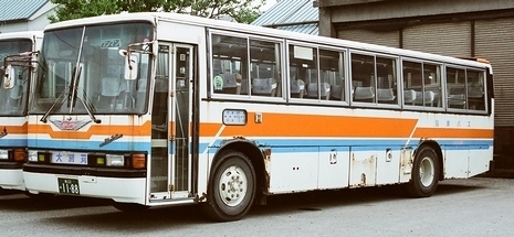 沿岸バス 日野P-HU276BA +日野車体_e0030537_19571961.jpg