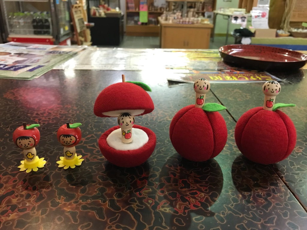 こけし収穫祭!秋の拡大通販ブログ4 ~こけし雑貨 グッズ /その壱~_e0318040_16222586.jpg