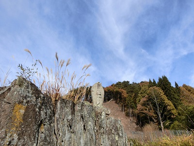 水落観音と龍岡城_f0019247_22423726.jpg