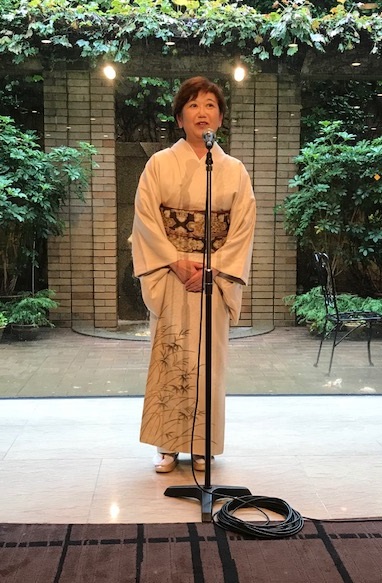 9周年・菊のまいづる帯・北村武資さんの経錦の帯のお客様_f0181251_10341346.jpg