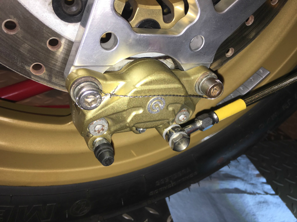 DUCATI f1 2型 整備日記_a0051924_21500561.jpg