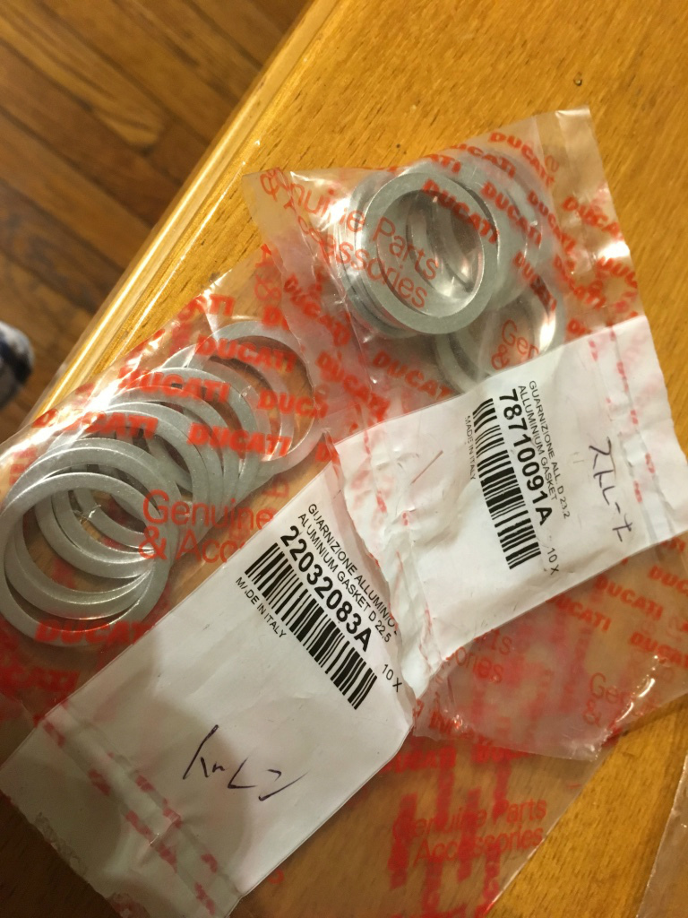 DUCATI f1 2型 整備日記_a0051924_22002877.jpg