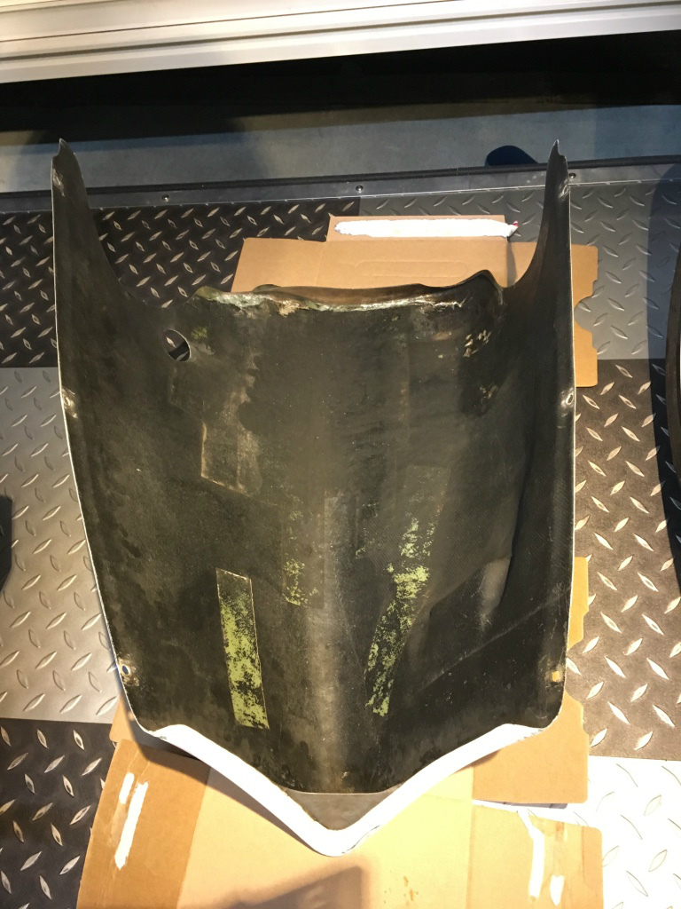 DUCATI F1-2型 整備日記「フロンントカウル修復」おまけに「アンダーカウルも」 20171104_a0051924_23013875.jpg