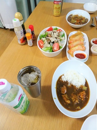 カレーなど_b0102728_08263336.jpg