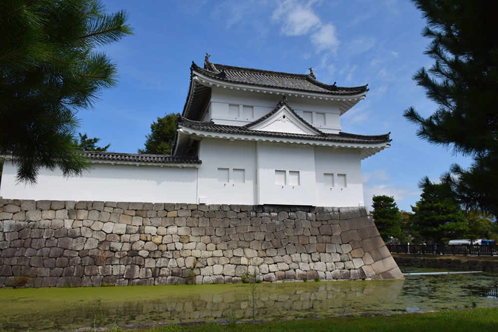 大政奉還150年記念に訪れた二条城。 その1 ~外堀・城門~_e0158128_02113232.jpg