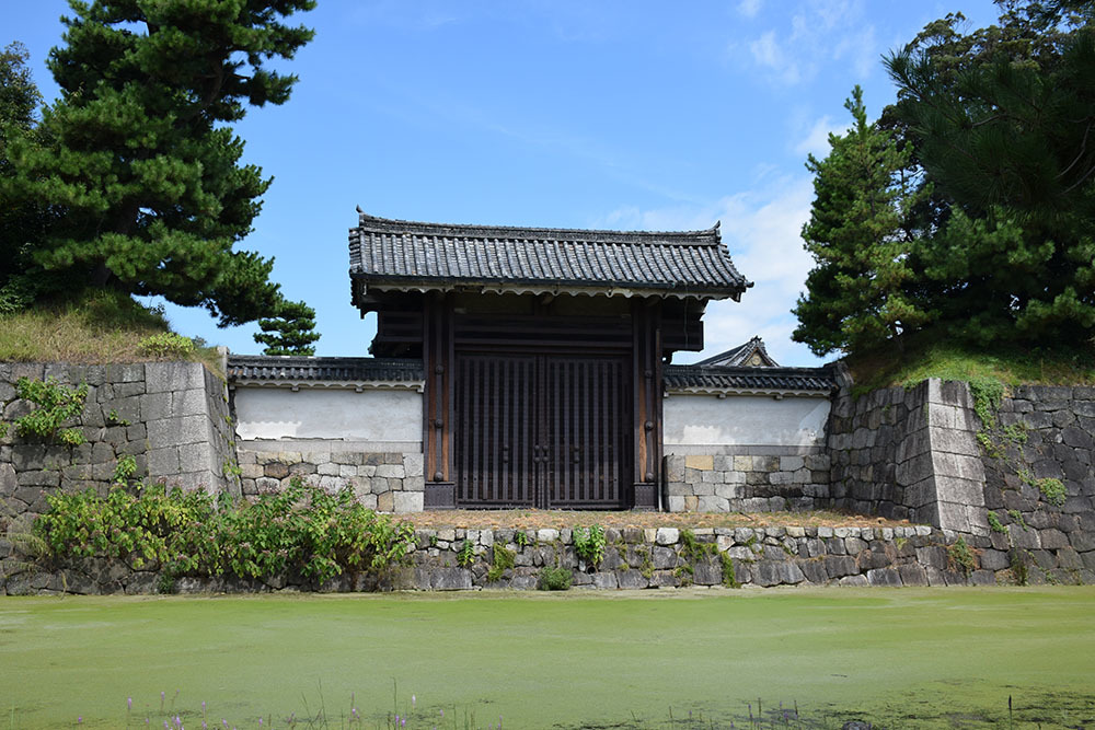 大政奉還150年記念に訪れた二条城。 その1 ~外堀・城門~_e0158128_02134587.jpg