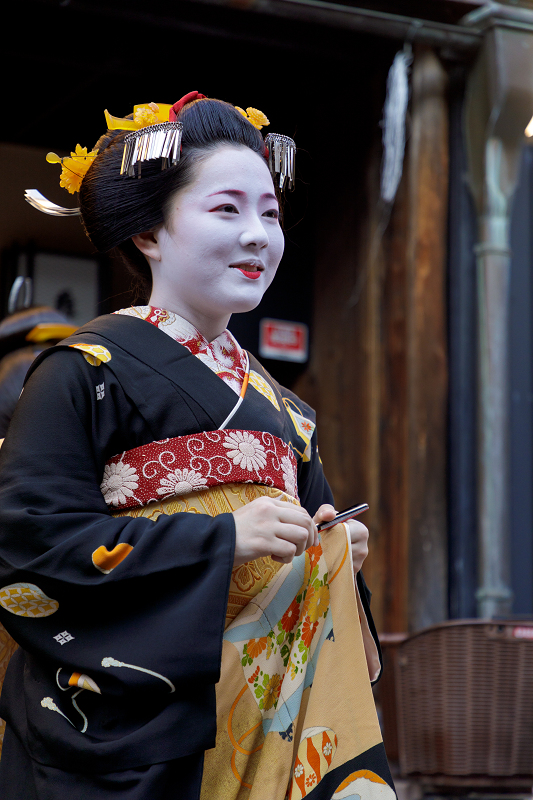 お見世出し 上七軒 勝貴さん 花景色 K W C Photoblog お見世出し 上七軒 勝貴さん 花景色 K W C Photoblog