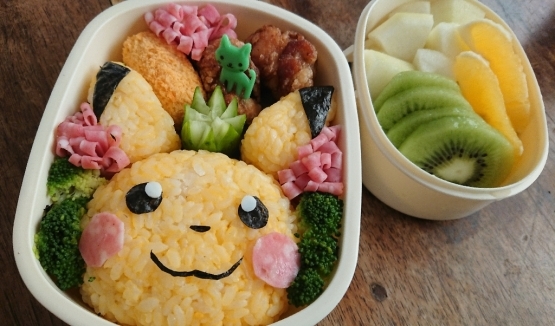 ﾋﾟｶﾁｭｳ弁当_d0068151_10371259.jpg