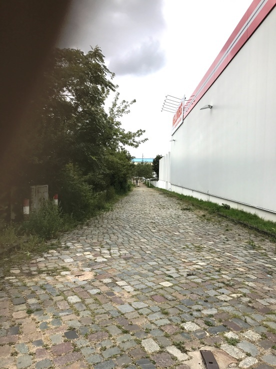 Moabit (モアビート)の貨物駅_e0141754_21014103.jpg