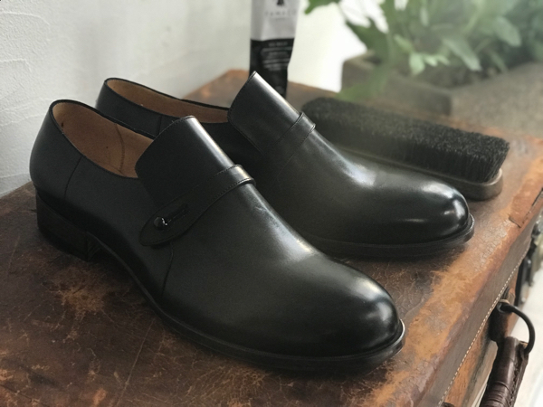 Button strap shoes -forme- | JOURNAL | The Weft CURLY&Co