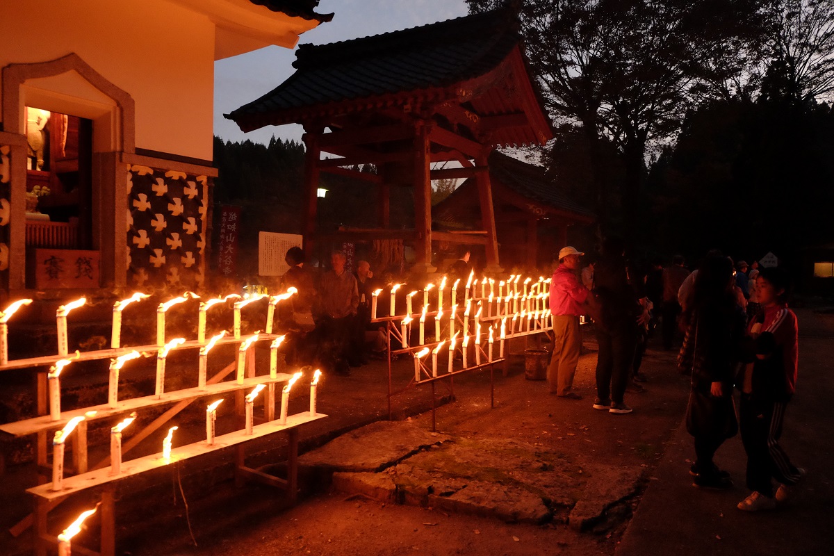 越知山大谷寺万燈会_d0234293_839772.jpg