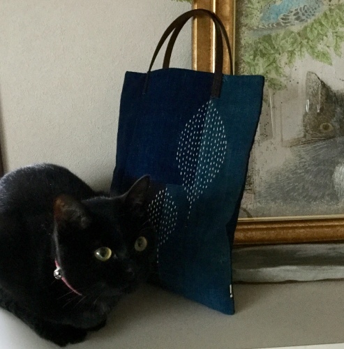 トートに 葉っぱ_e0358096_19522651.jpeg