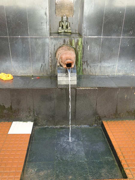 ラージギルの温泉寺院、ラクシュミー・ナラヤン寺院_d0360509_2171038.jpg