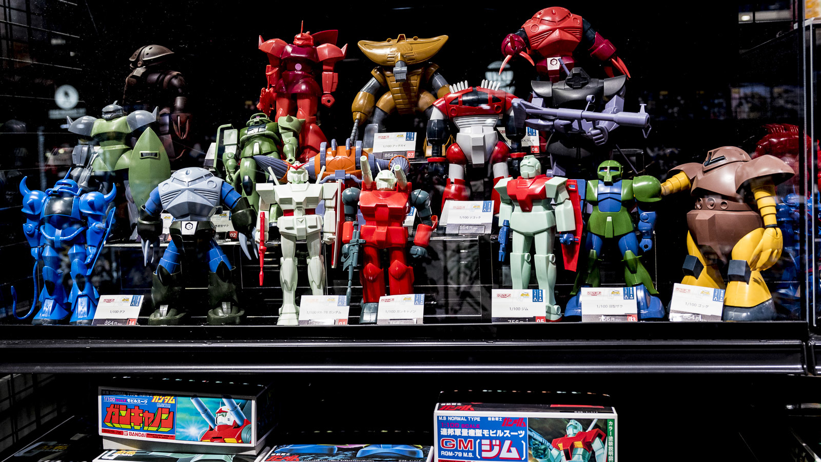 ガンプラのパーツに色が付いているのはなぜか。_b0029315_23354269.jpg
