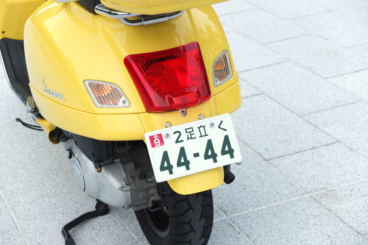 なつかし写真とナンバープレート問題 : La nuova vespa?