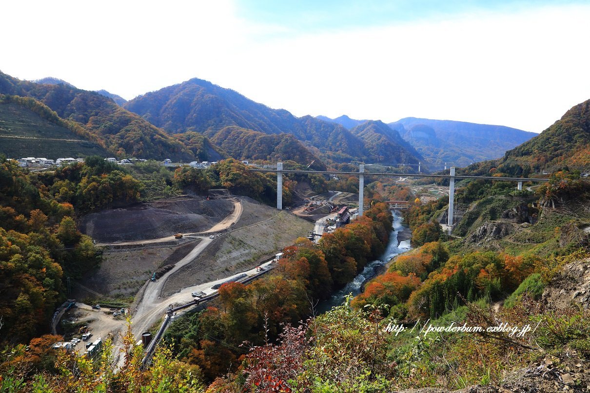 景勝地と水没する町_b0062024_09492704.jpg