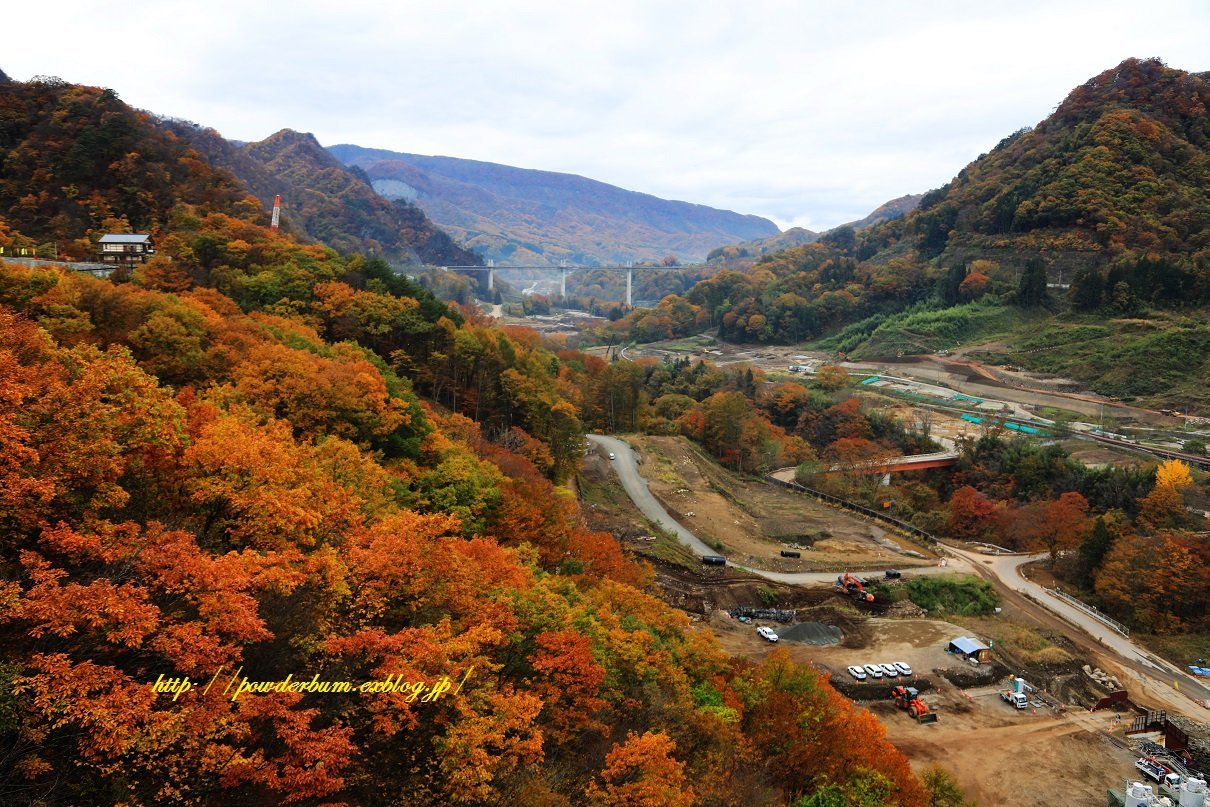 景勝地と水没する町_b0062024_09493664.jpg