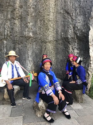 f0371533_14032301.jpg