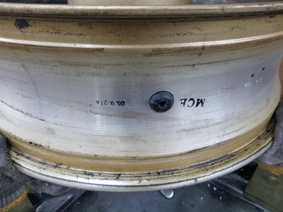 タイヤ交換作業_e0114857_843781.jpg