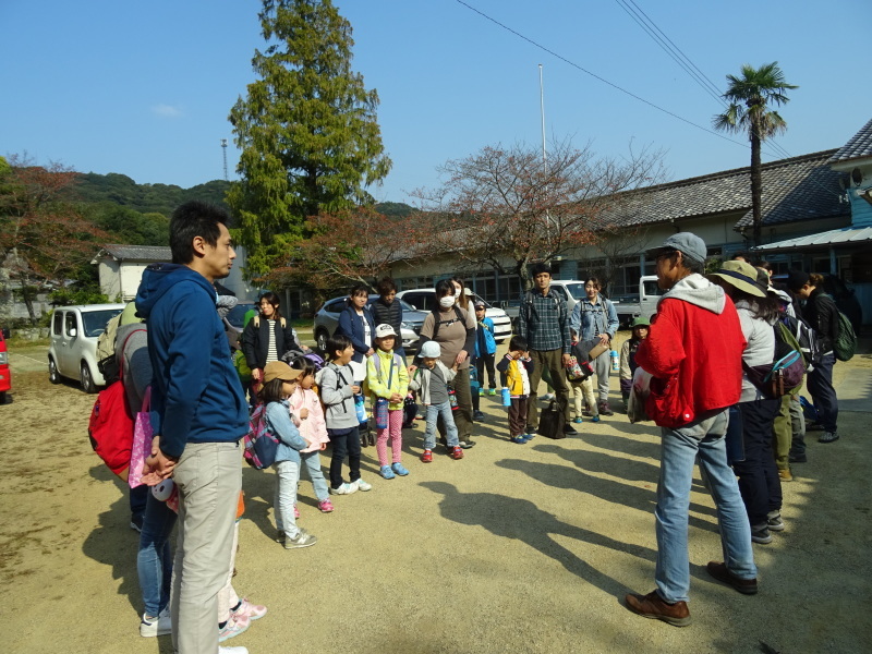 きのくに子どもNPO「秋の里山で遊ぼう！自然素材で工作！」・・・孝子の森_c0108460_20494666.jpg