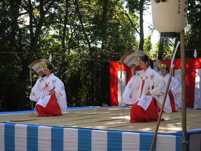 中新川郡立山町岩峅寺～雄山神社稚児舞 2017_b0312880_18513995.jpg